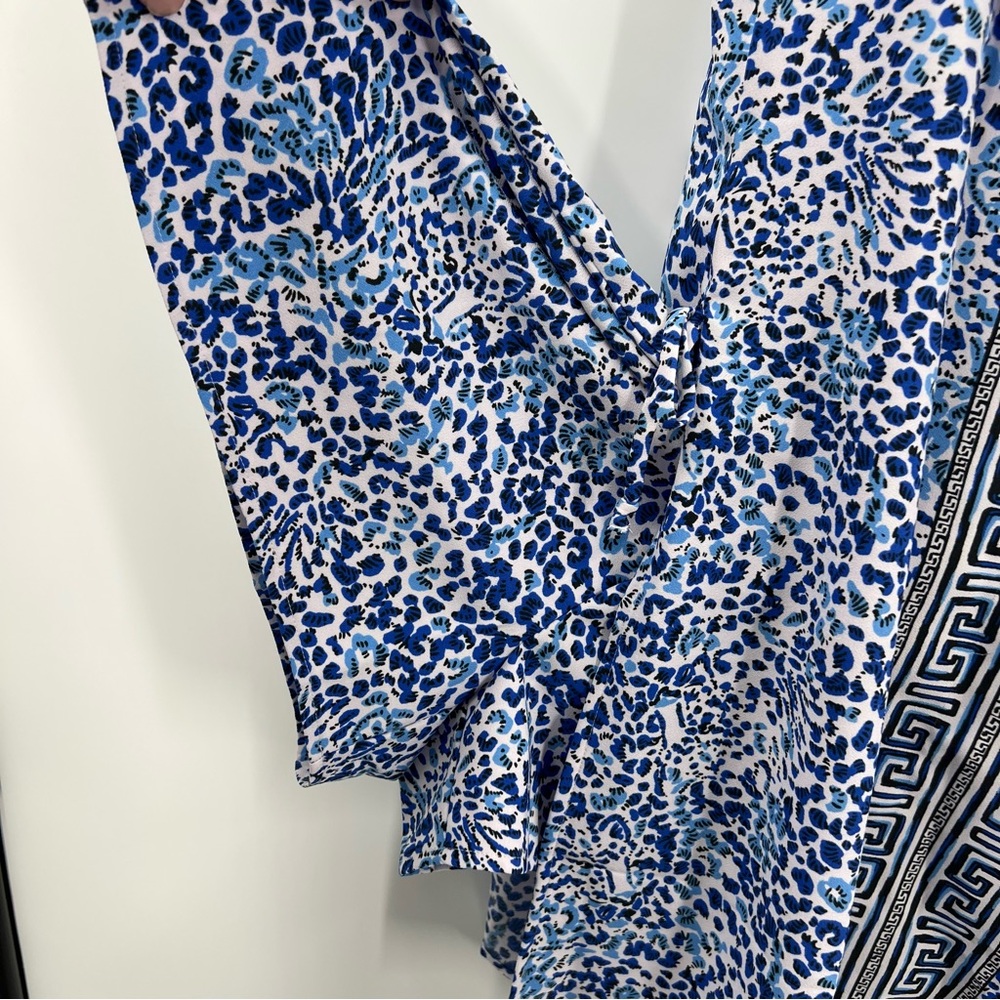 Lilly Pulitzer Blue and White Patterned Romper - Picture 10 of 13